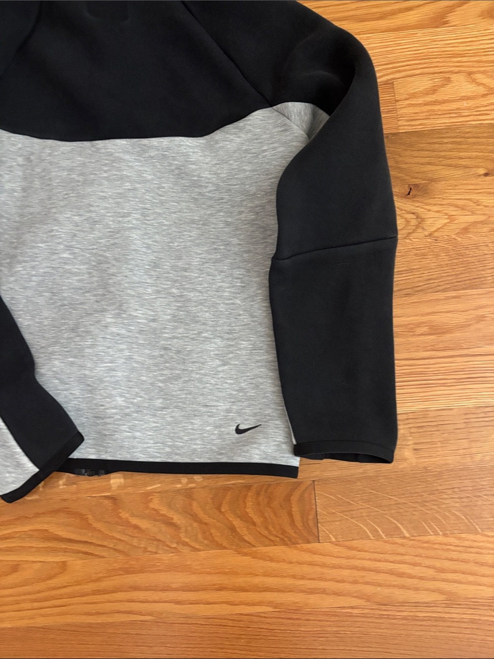 Nike Kids Black & Gray Hooded Zip-Up Sweatshirt - Picture 7 of 7